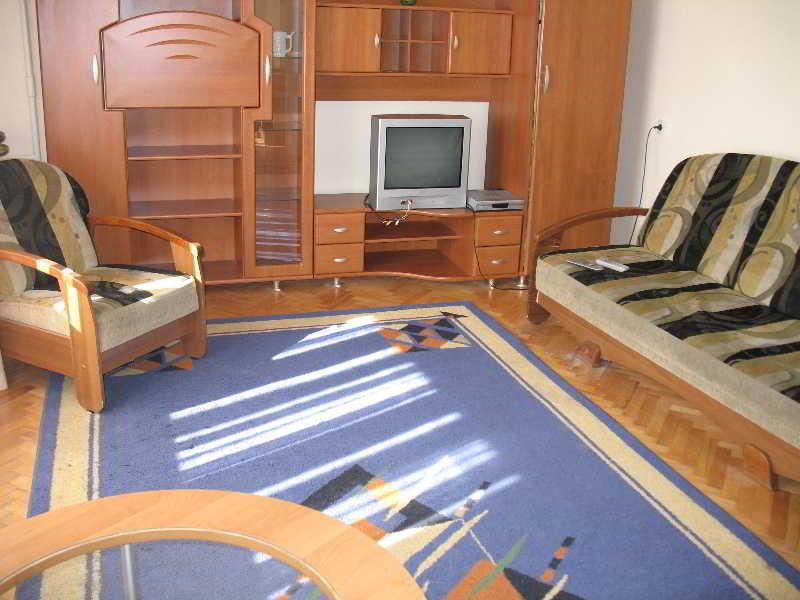 Ukrainian Hotel Service Apartments Киев Экстерьер фото