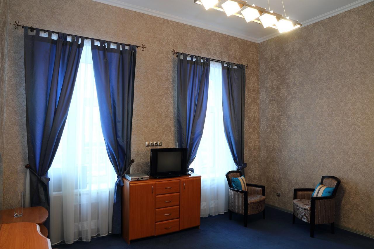 Ukrainian Hotel Service Apartments Киев Экстерьер фото