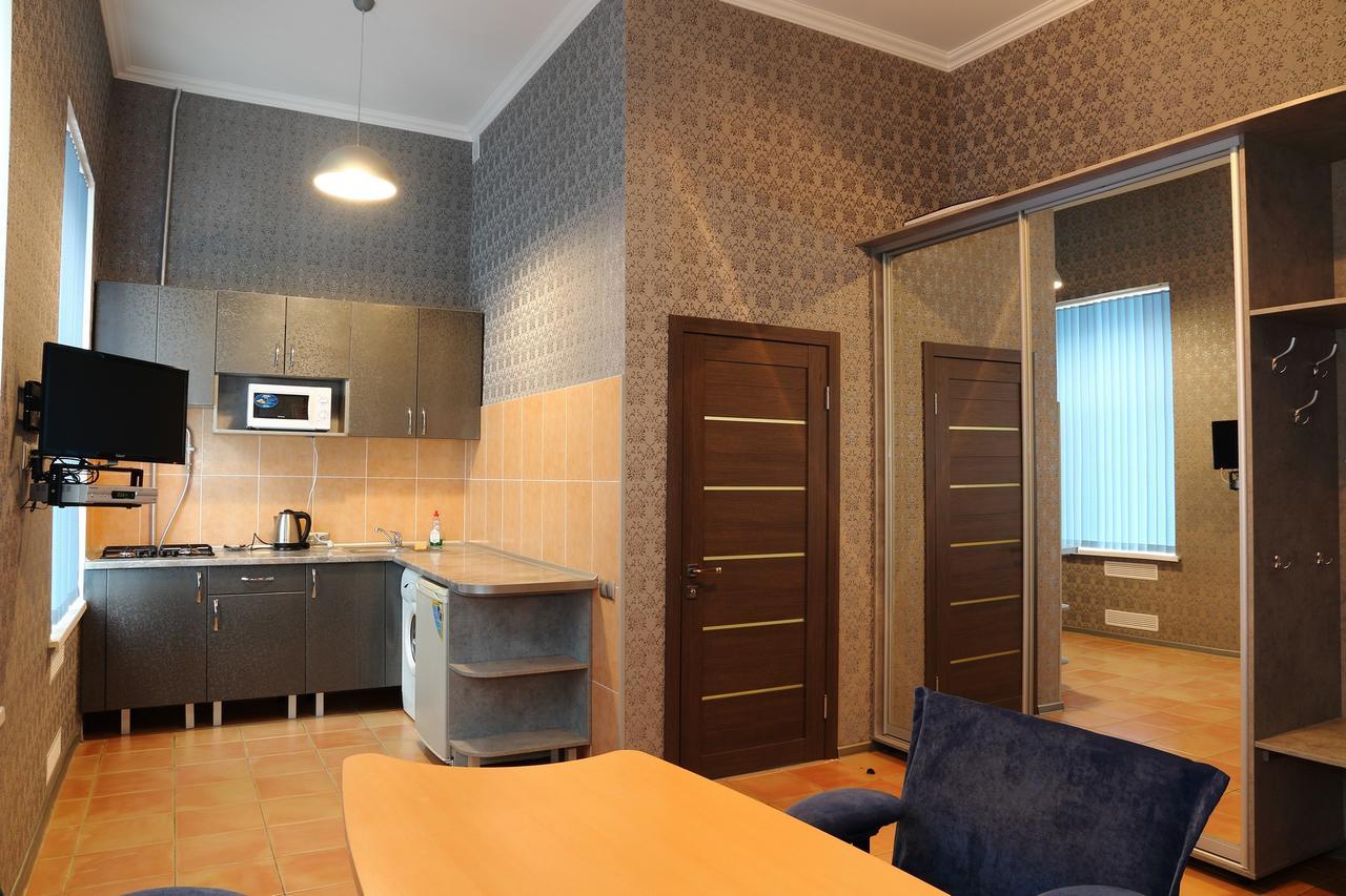 Ukrainian Hotel Service Apartments Киев Экстерьер фото